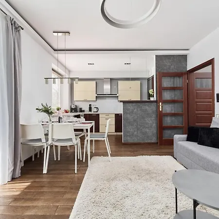 Apartament Comfy With Parking By Renters